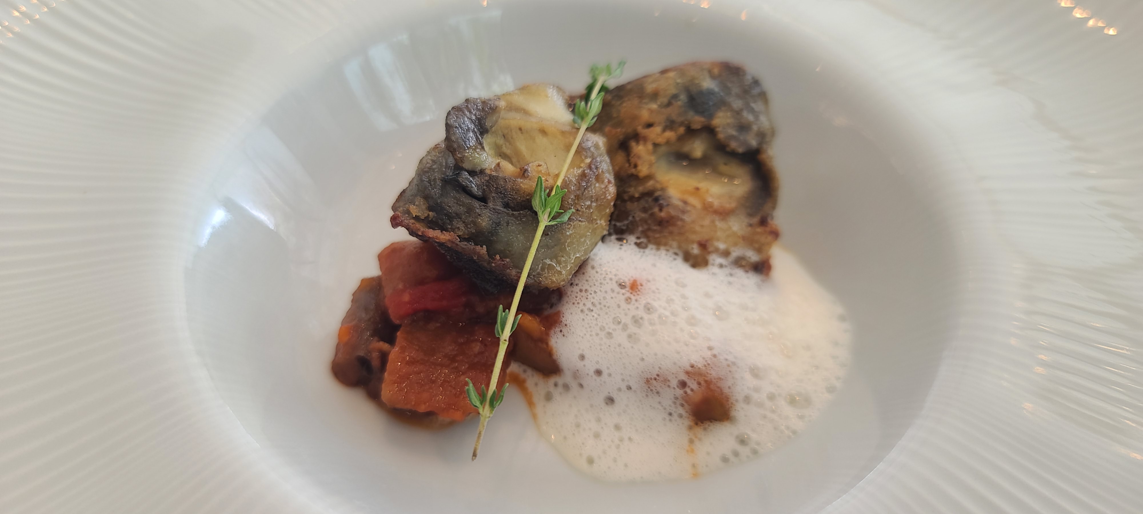 코스요리 강동구맛집 더화이트 세스코 프랑스요리 고급레스토랑 프랑스식 한우타르타르 제철소라 클래식라따뚜이