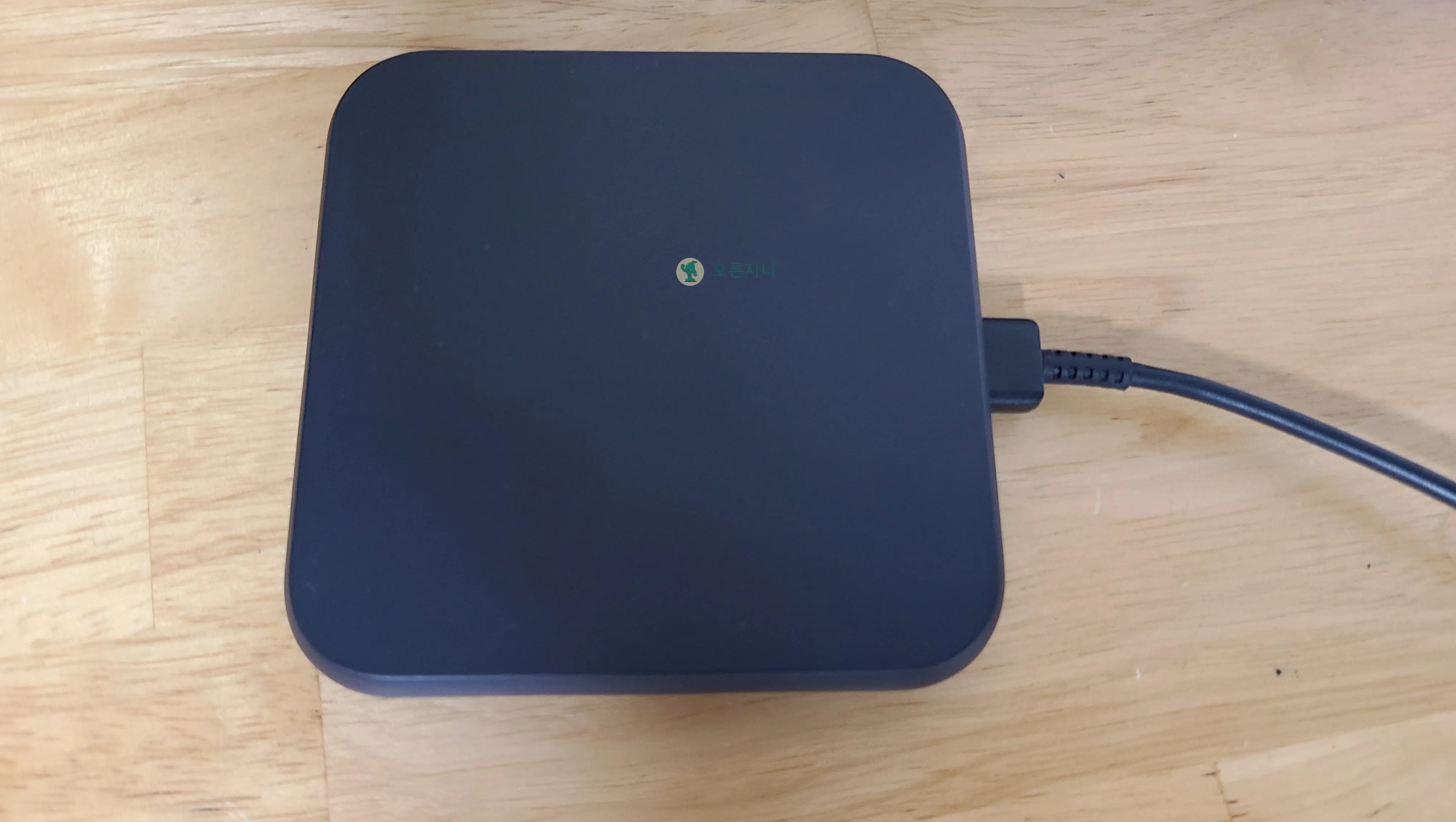 스마트폰-무선충전기