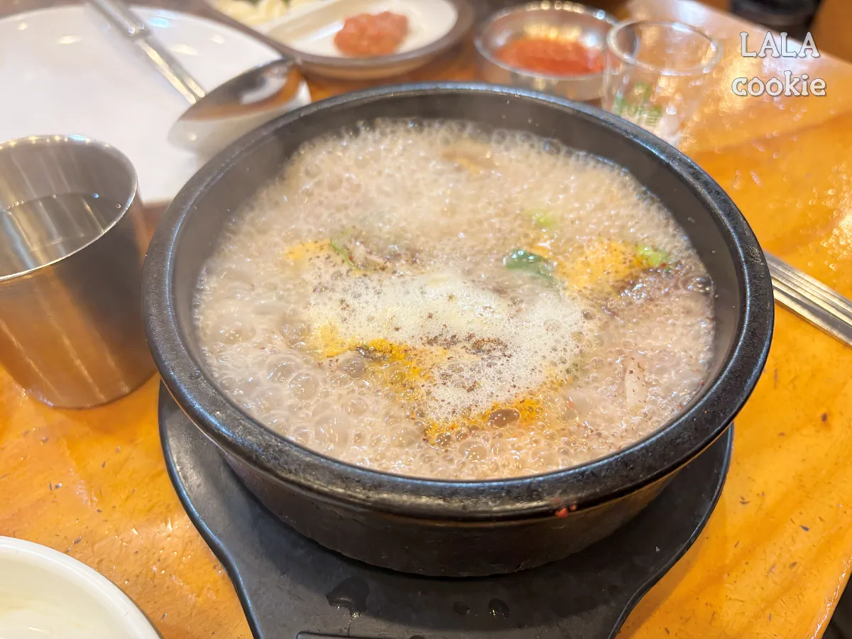 서울-도봉구-창동역-맛집-아바이-토종-순대국-팔팔-끓고-있다