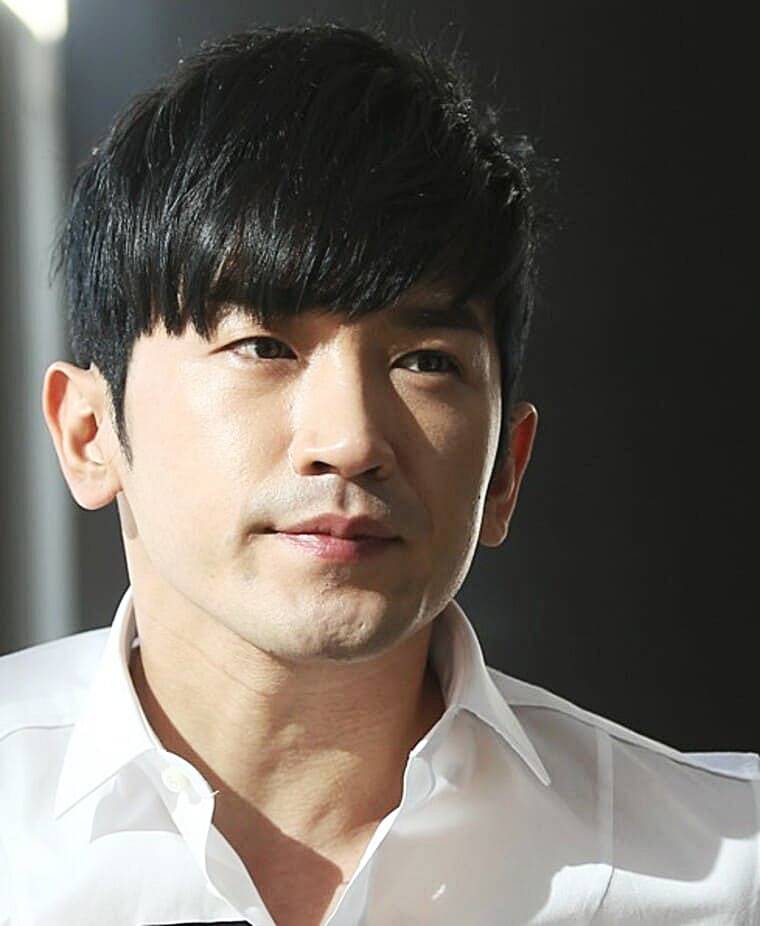 가수-이민우