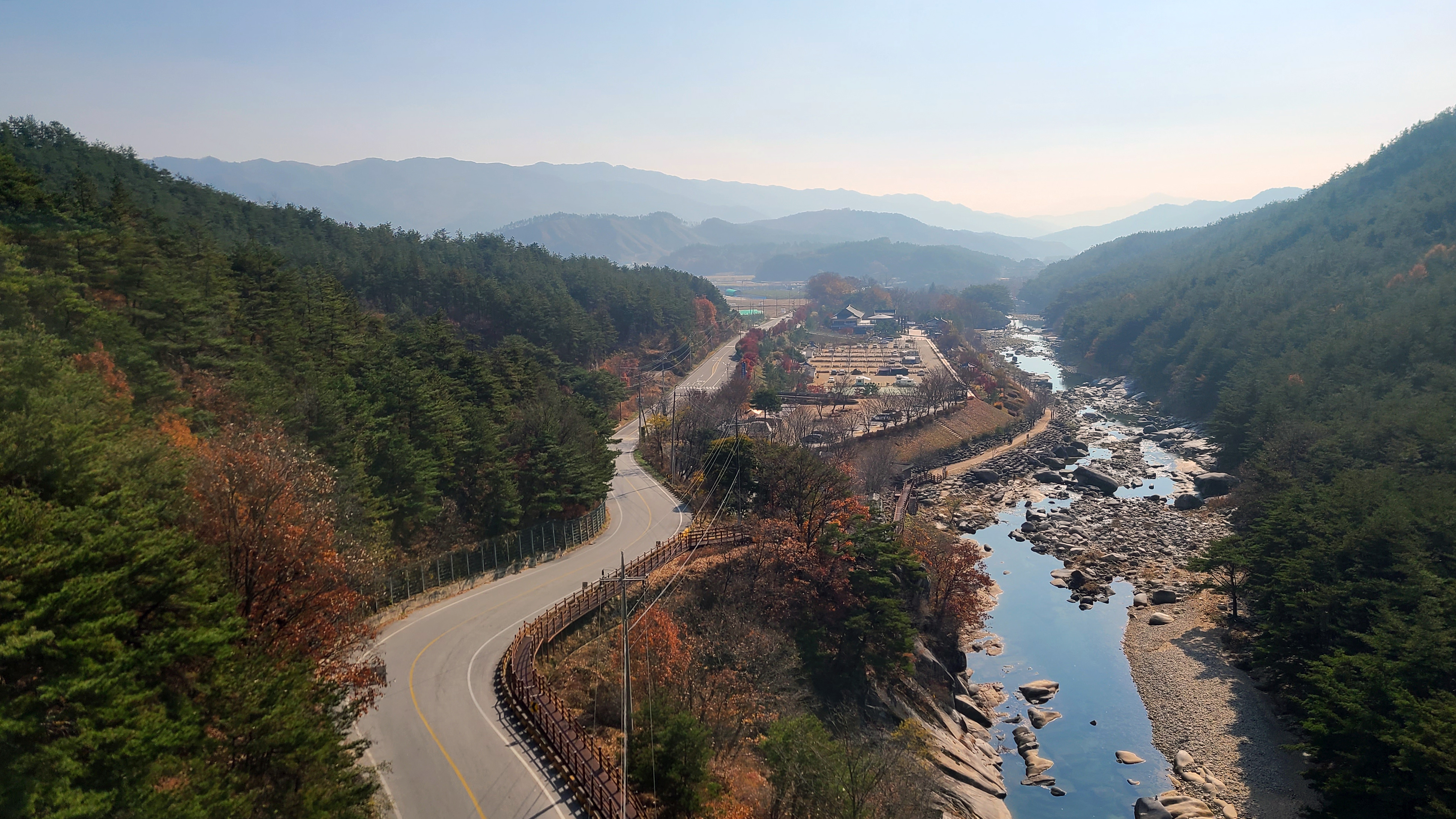 수승대(搜勝臺) 출렁다리