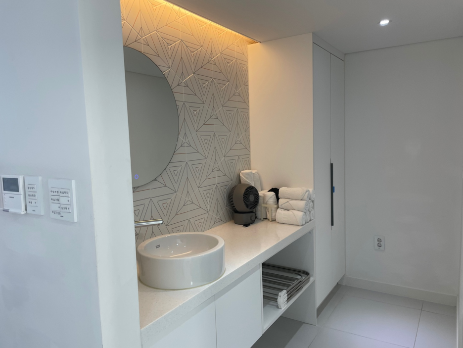 더헤이븐리조트 디럭스오션룸 세면대 사진