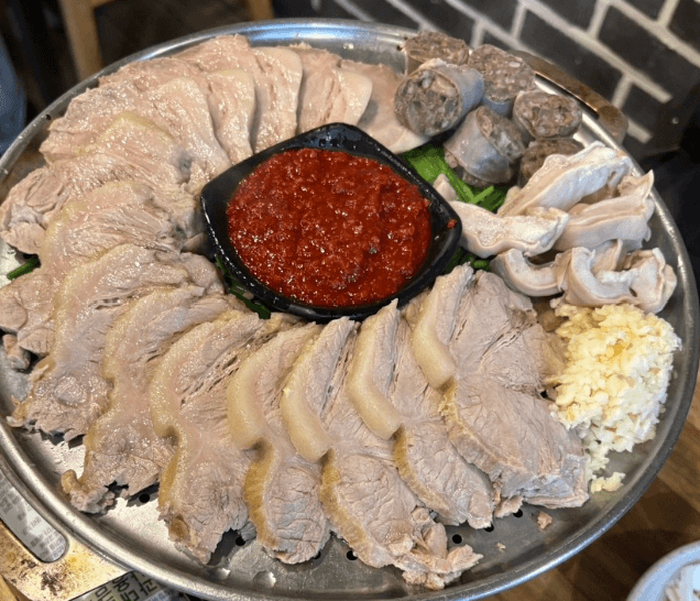 생생정보 보양면요리 요즘뜨는top3 밀면 소꼬리찜 맛집 하동진