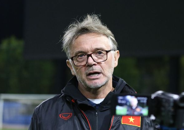 트루시에 베트남감독