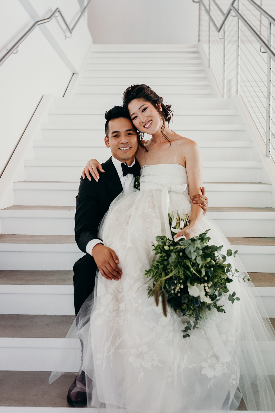 가을 웨딩 하객룩 마무리