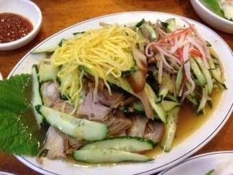 부산 남포동 냉채족발 - 냉채족발