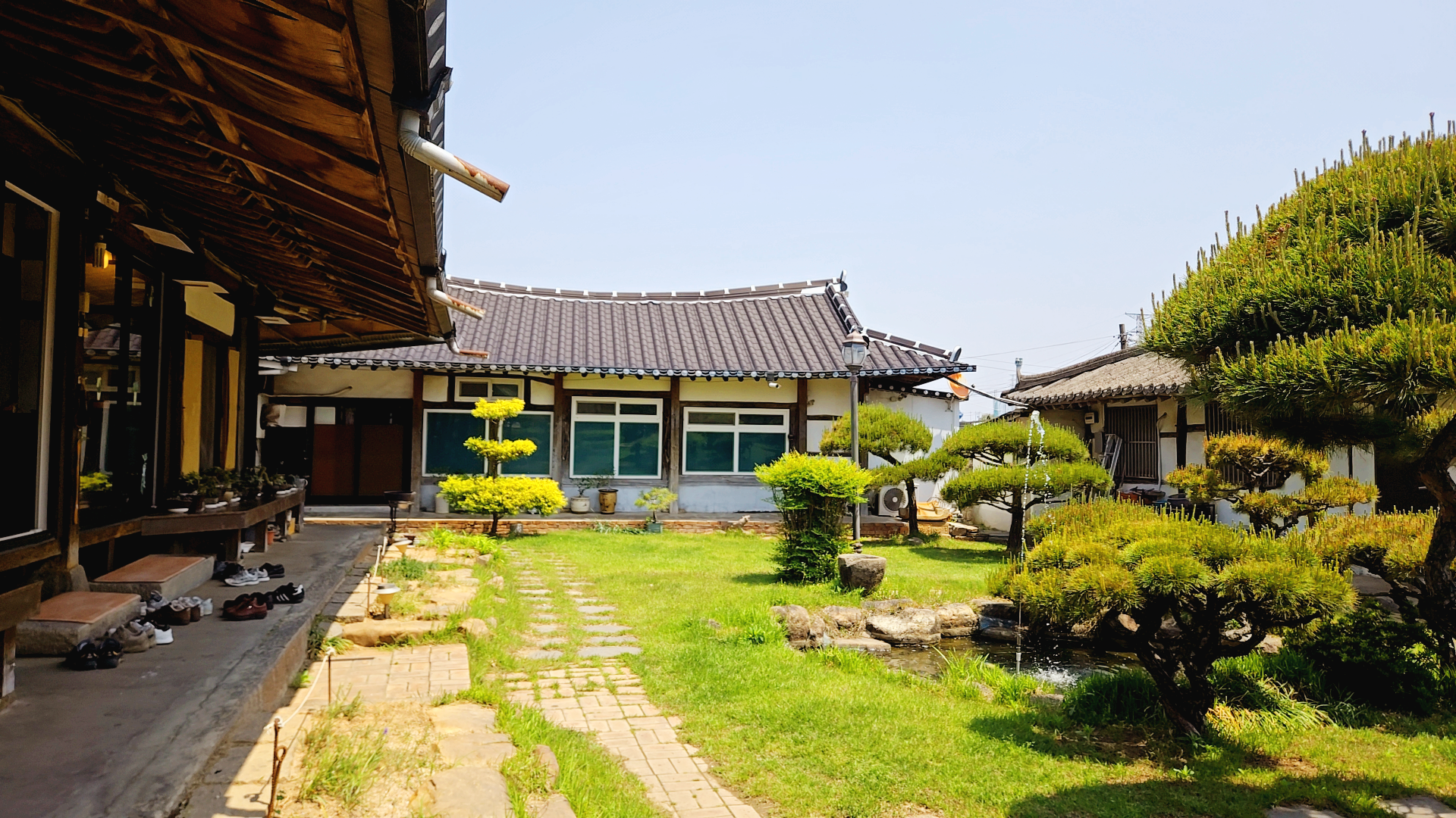 정원곰탕 식당 정원