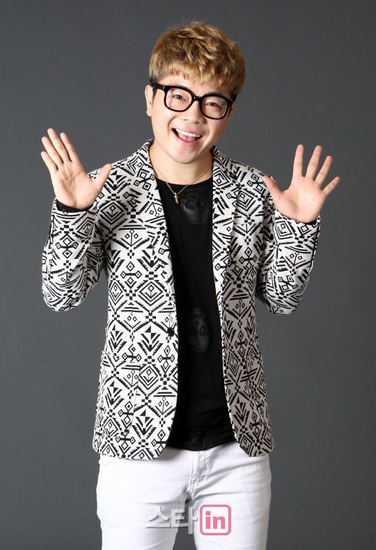 최욱 가수 데뷔