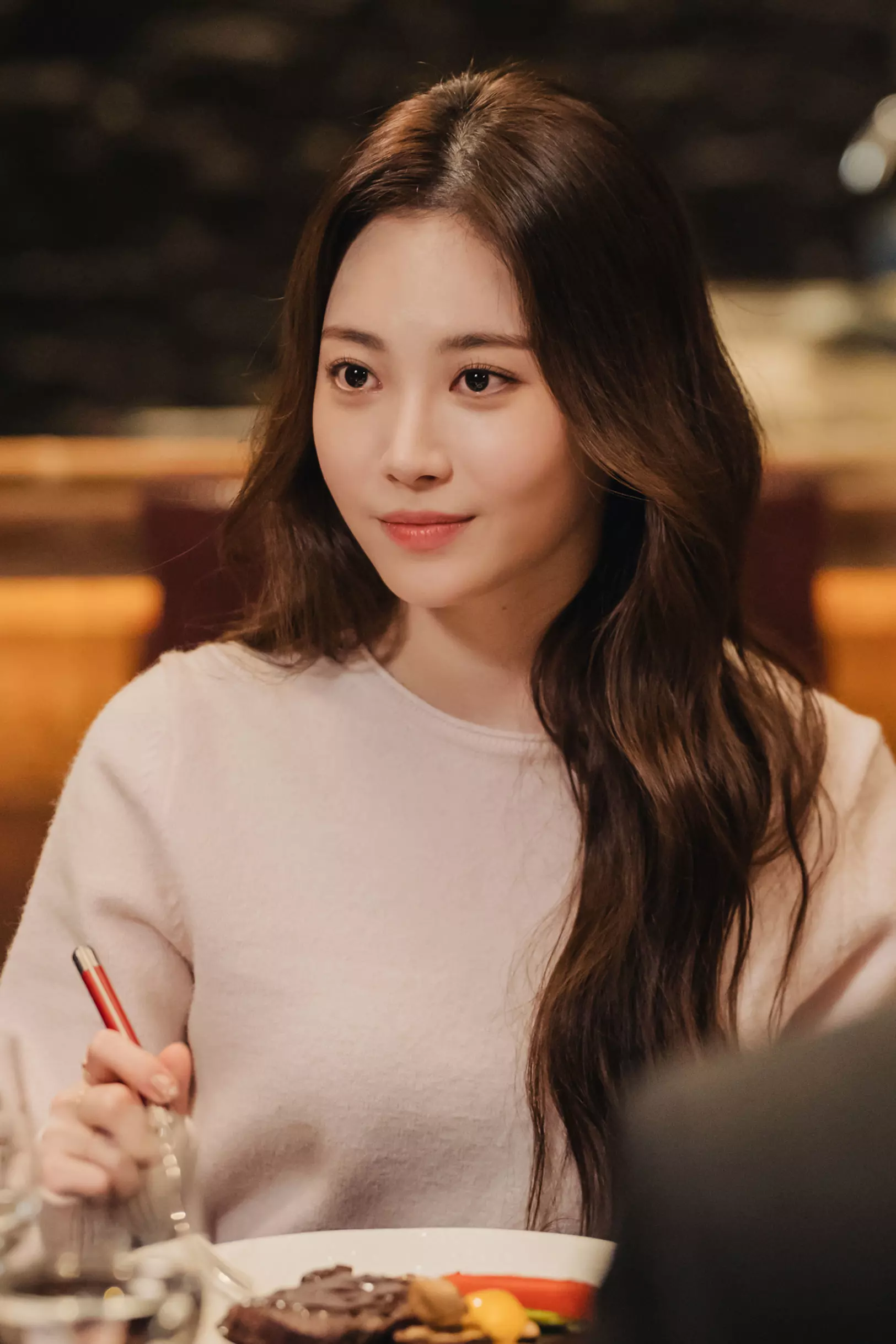 긴머리의-여자-이-연애는-불가항력-스틸사진