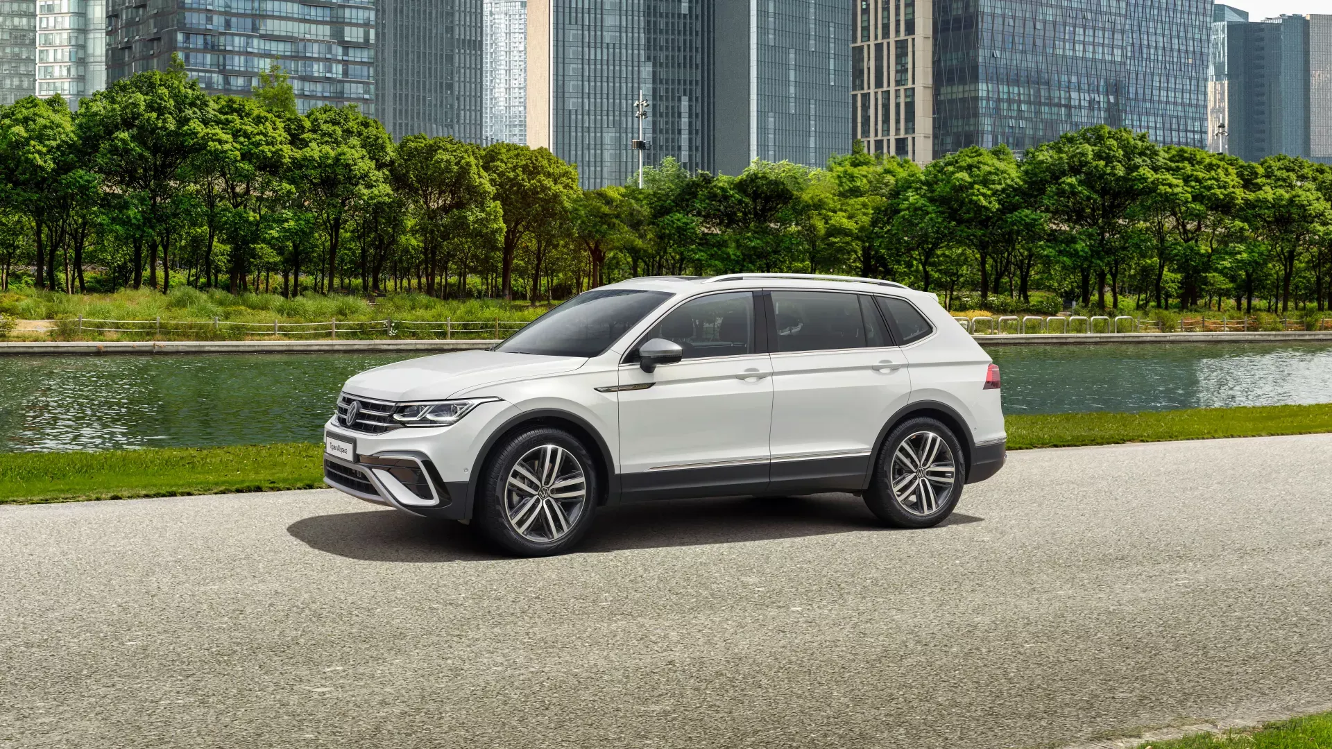 폭스바겐 티구안 이미지