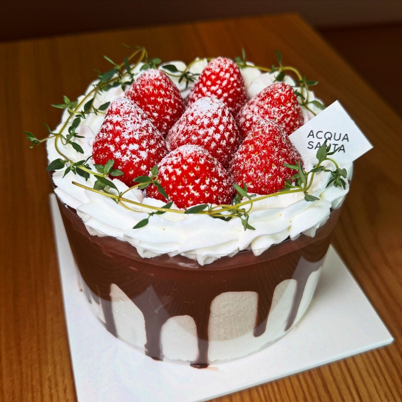 아쿠아산타 성수카페