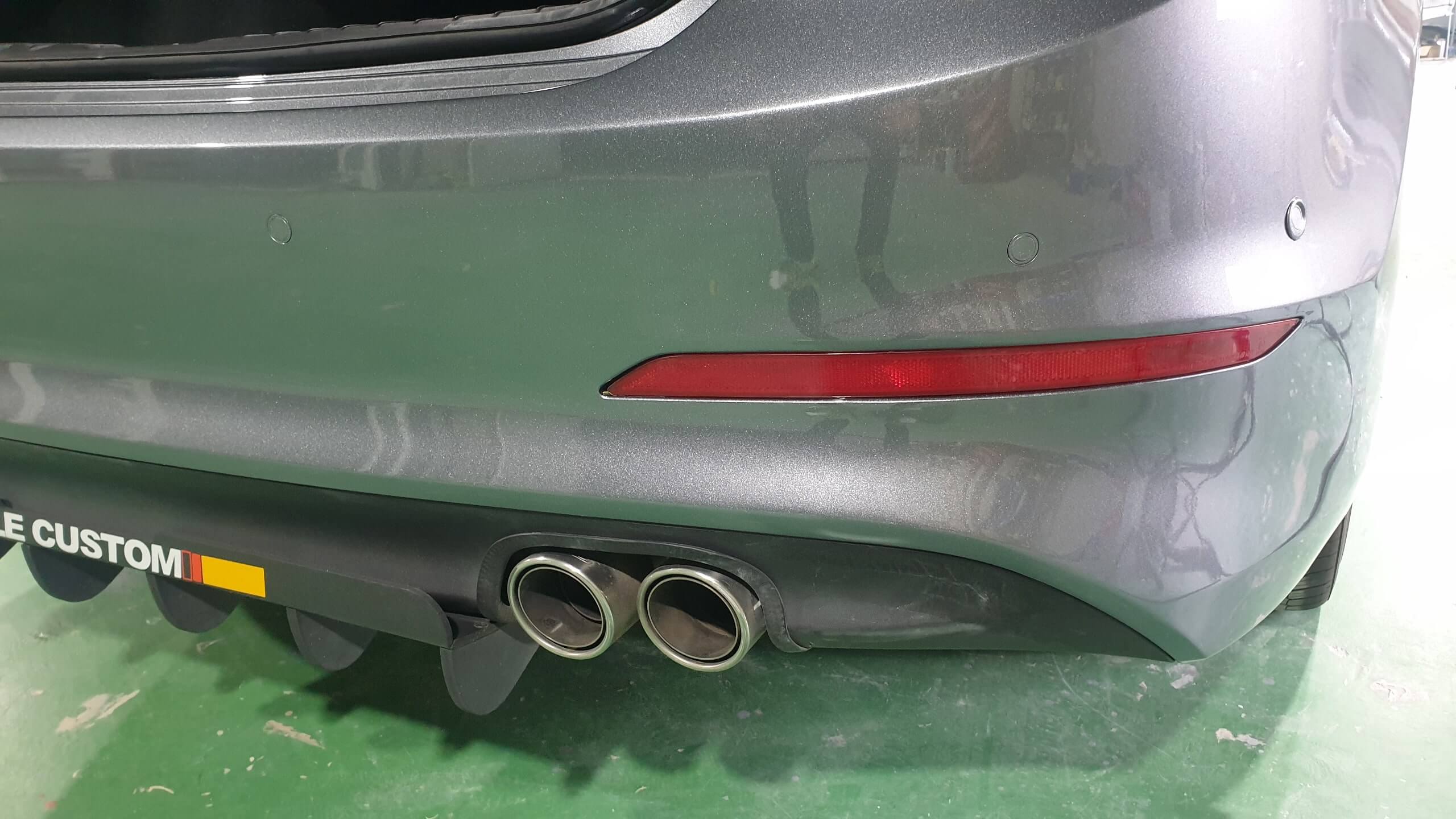 작업 완료 깨진 범퍼 복원 - 작업 완료