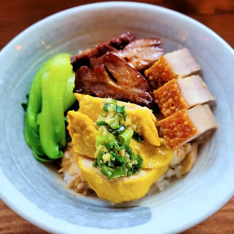 줄서는식당 영탁 추천 홍콩식 바베큐 플래터, 도가니 커리국수, 마파두부 볶음밥 맛있는 곳 신용산역 용리단길 맛집 소개