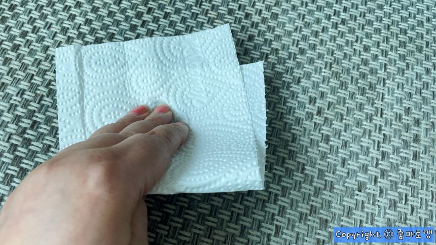 물-묻혀-두드리기