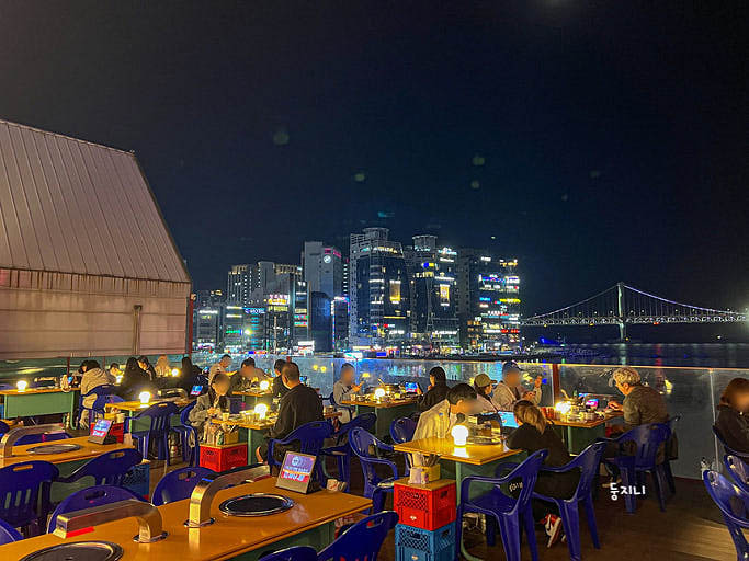 광안리 앞바다 루프탑 고기집 '태닝돈'