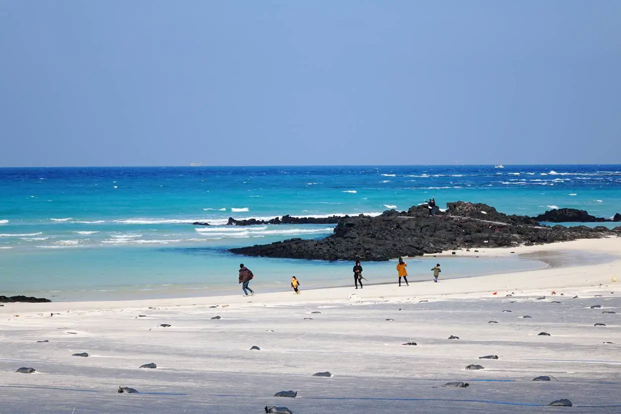 김녕해변 (출처: 제주관광공사 홈페이지)