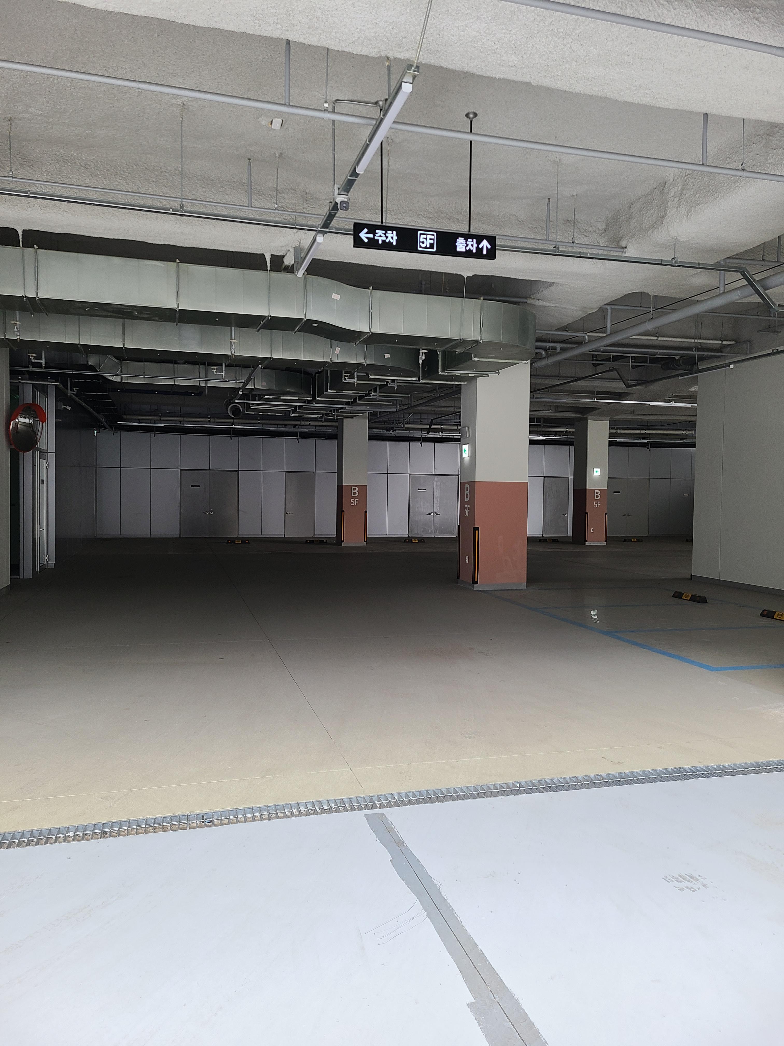 마제스트타워 드라이브인 및 주차장4