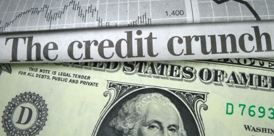 신용경색 : 경제에 미치는 영향과 대응 전략