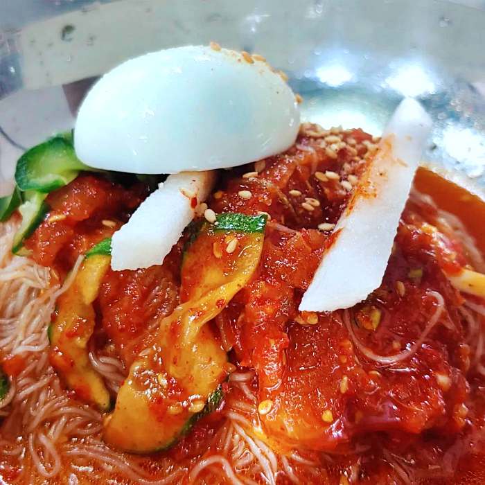 경기 안성 맛집 42년 전통 수육무침냉면