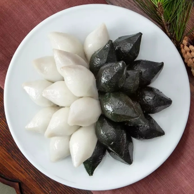 한국의 떡 종류 떡볶이-송편