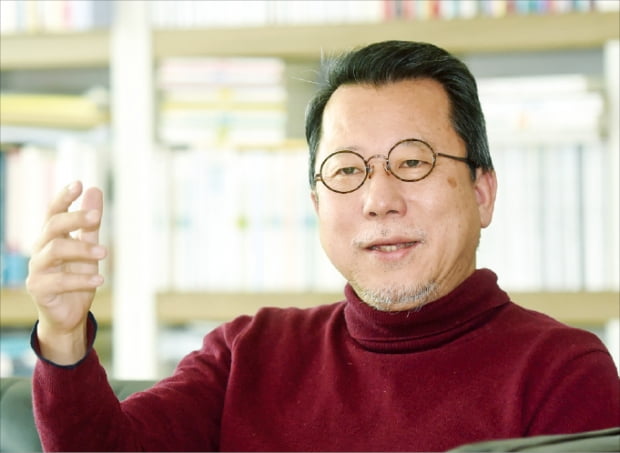 장석주 시인