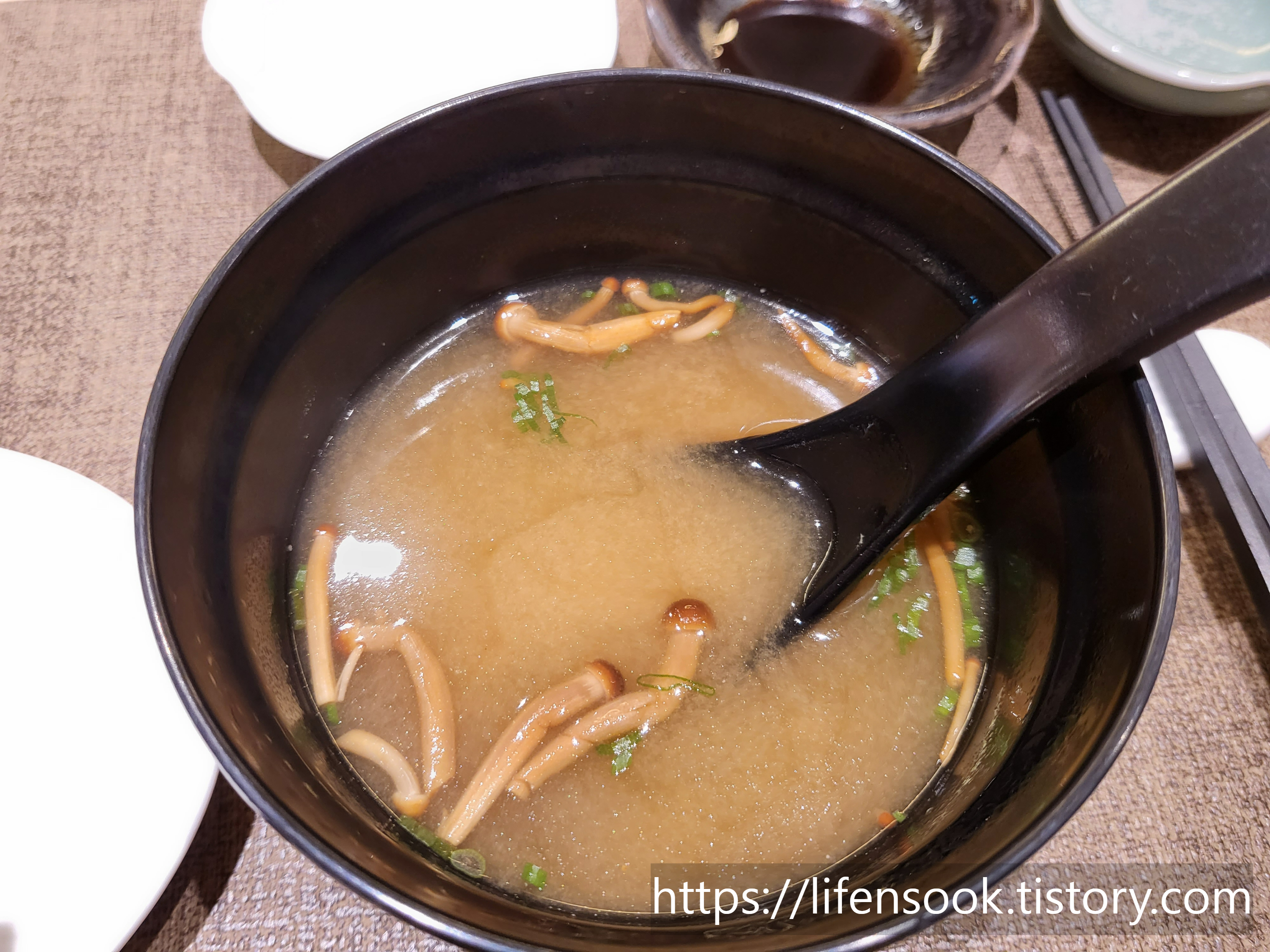 스시유우히 미소된장국