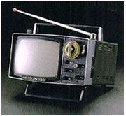 세계 최초&middot;최경량의 흑백 TV. TV8-303