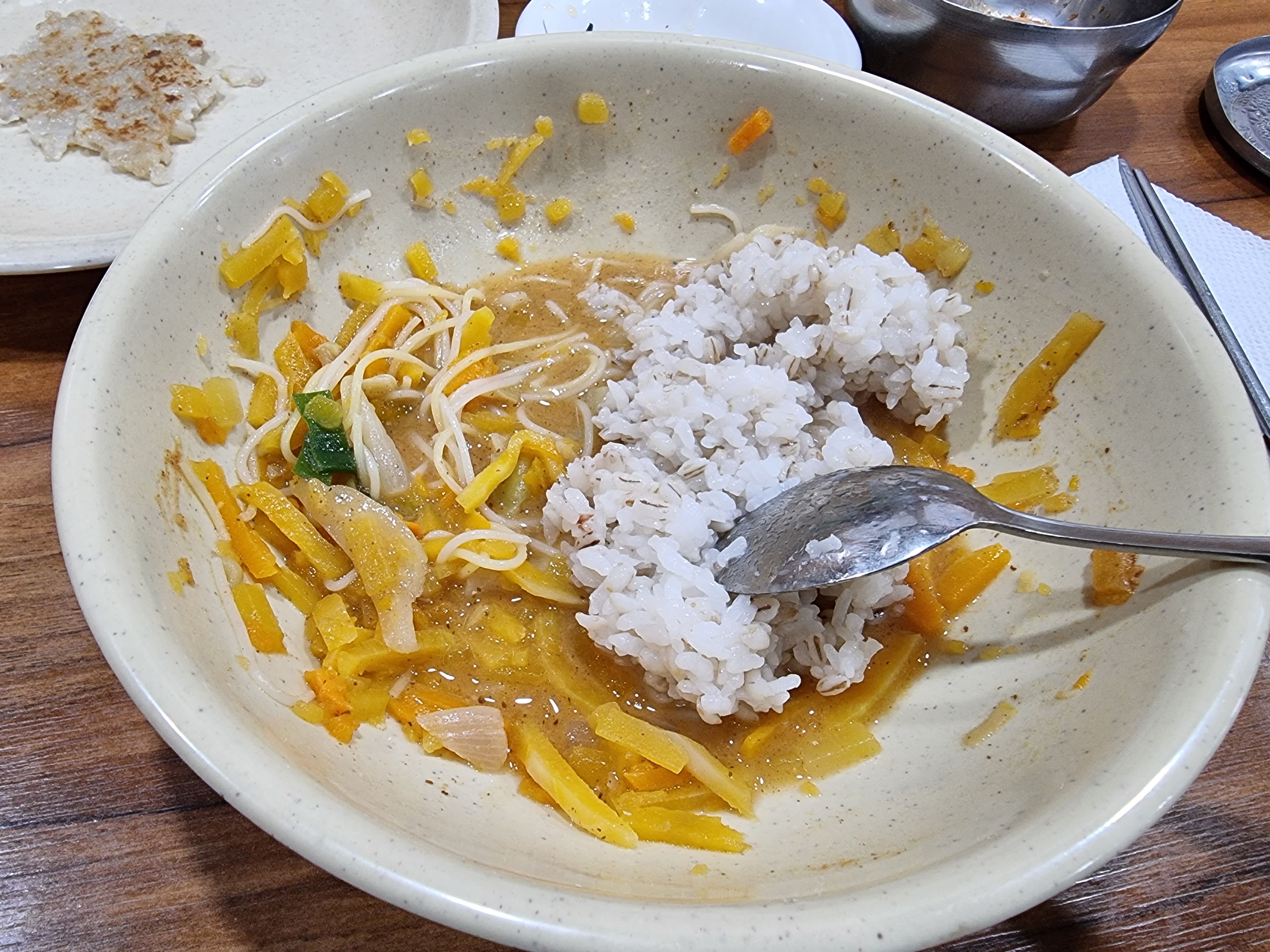 길조식당-호박국수-공깃밥
