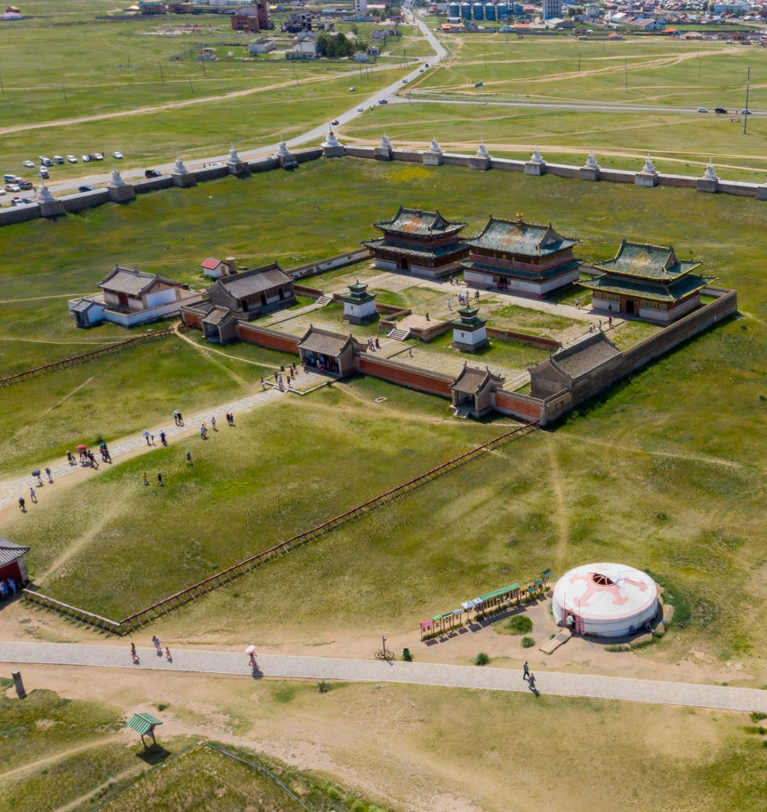 에르덴조 사원과 카라코룸 시가지 모습