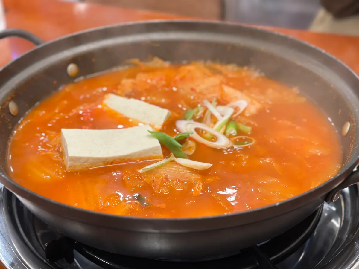 백채김치찌개