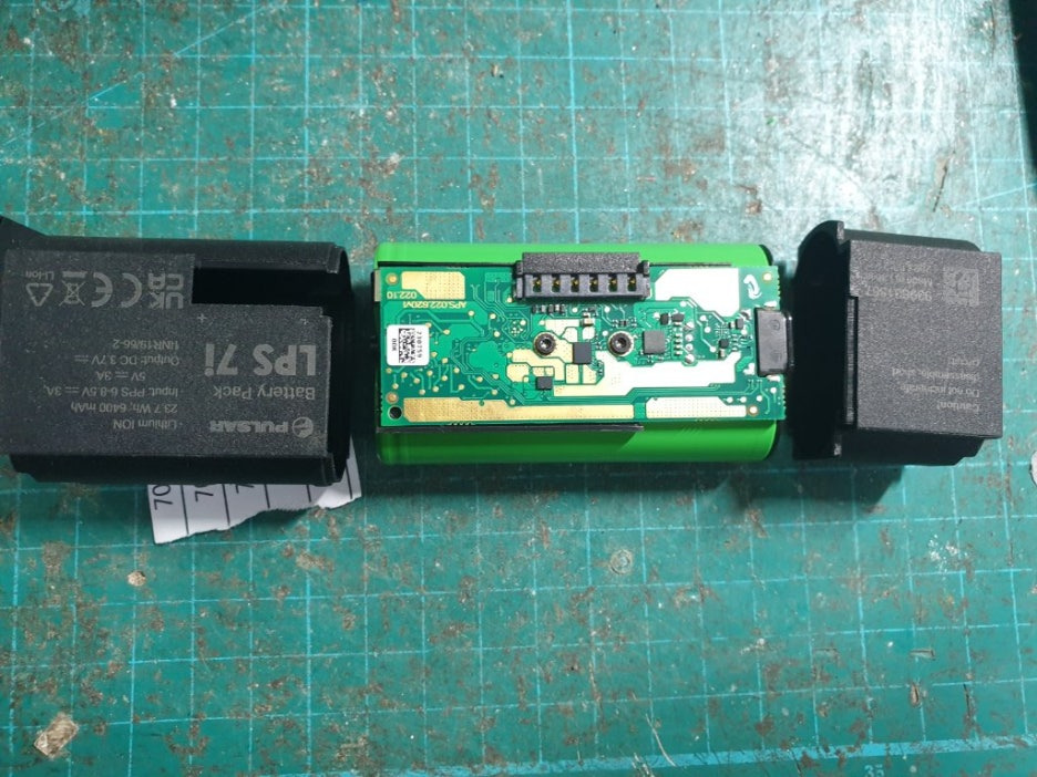 PULSAR LPS7I 배터리 내부