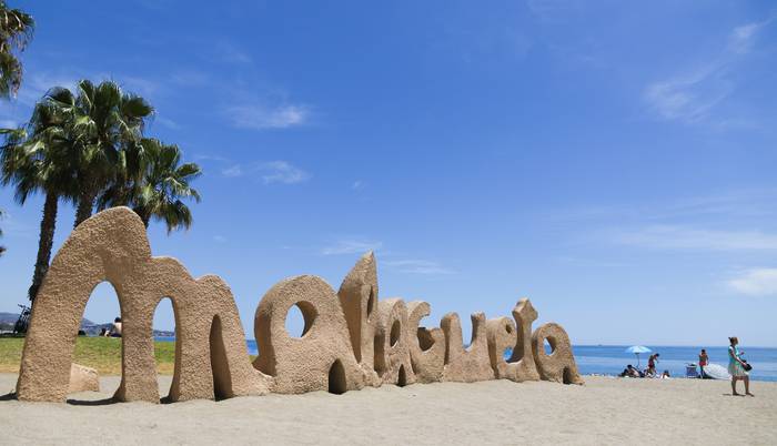 말라가: 일몰 옵션이 포함된 카타마란 세일링 여행 예약하기