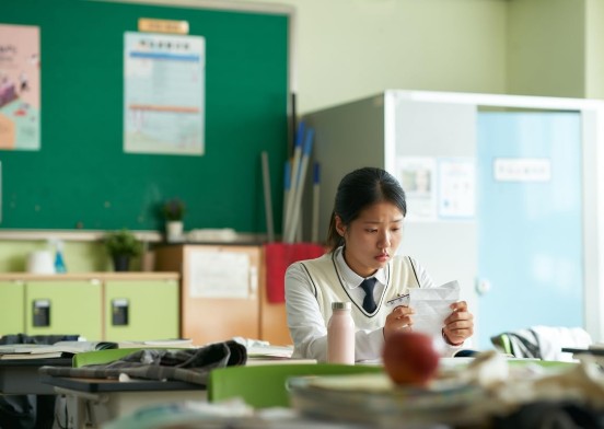 [영화 세계의 주인 후기/리뷰] OTT 다시보기 보는곳 - 줄거리, 결말, 재밌나요? 재미 있다 vs 재미 없다