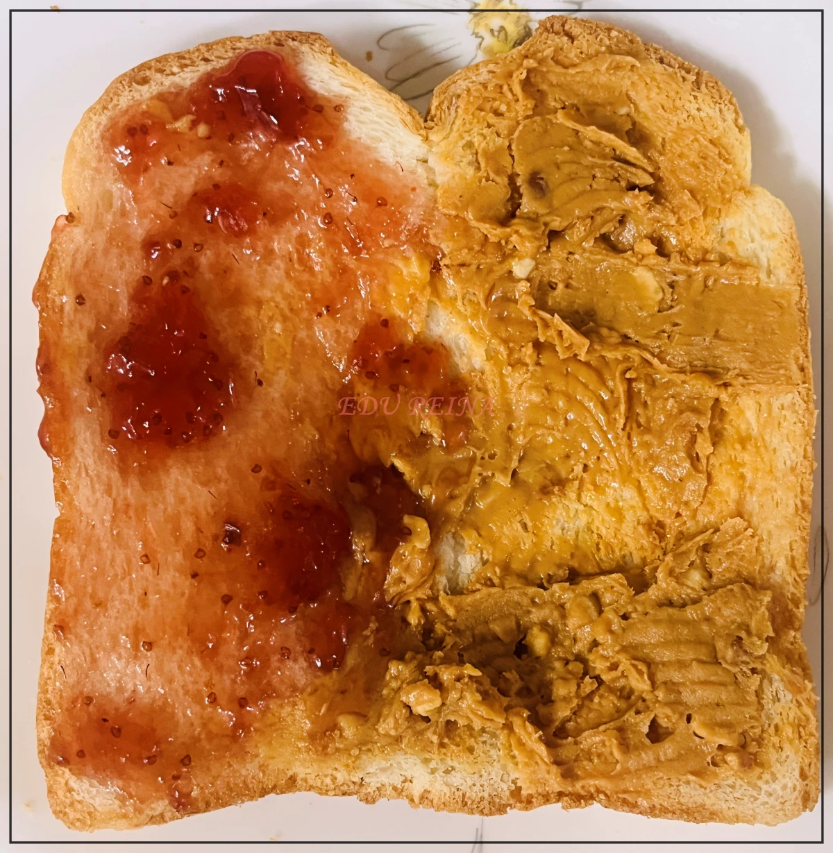 식빵-딸기잼-땅콩잼