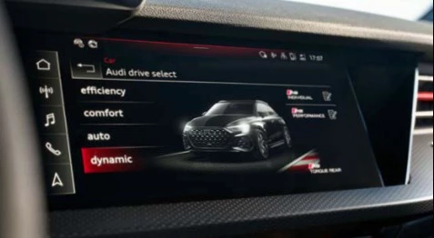아우디 RS 3 TFSI 스포츠 세단 드라이브 선택