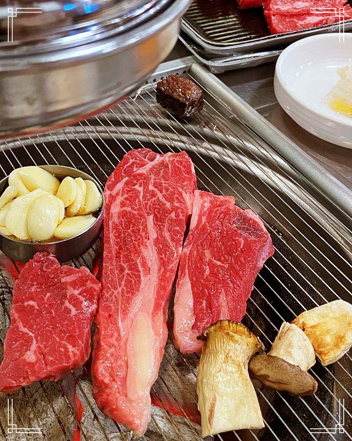 나혼자산다 나혼산 전현무 한우 숯불구이 전현무 식육식당 고기집 소고기 전문점 맛있는 정육점 식당 가게 평창 맛집 가격 위치 어디