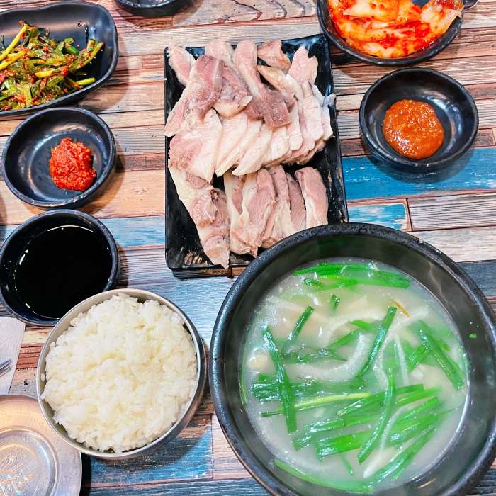 6시내고향 부산 부평 깡통시장 전국 택배 돼지국밥 맛집