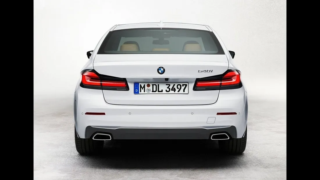 BMW 5 시리즈 가격 실구매가 모의견적 제원 옵션 카탈로그 내부 색상 디자인 인테리어 편의사양 안전사양 총정리