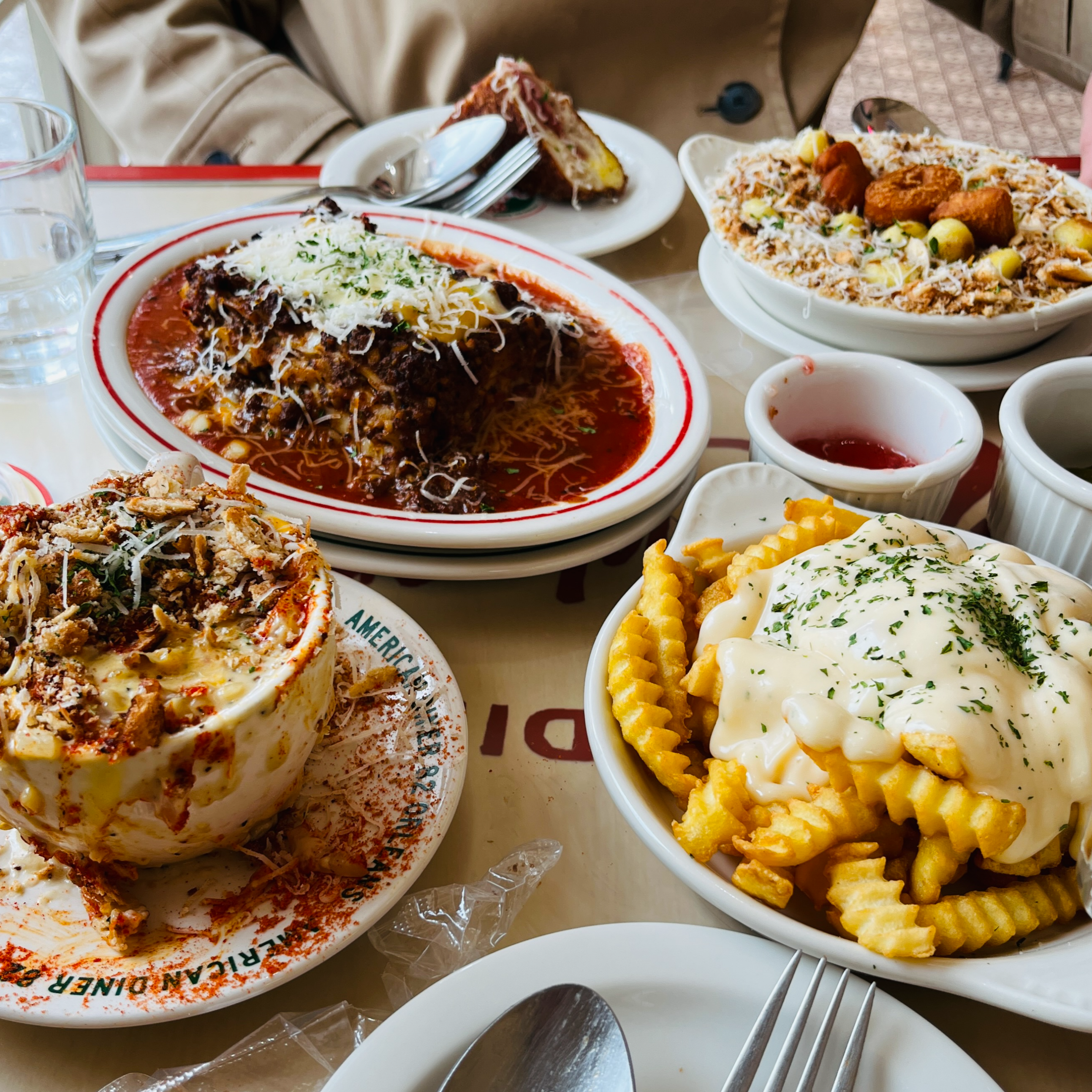을지로에서 미국 남부 맛보기! 몬테크리스토, 라자냐 맛집!!! - 82올리언즈 포스트 썸네일