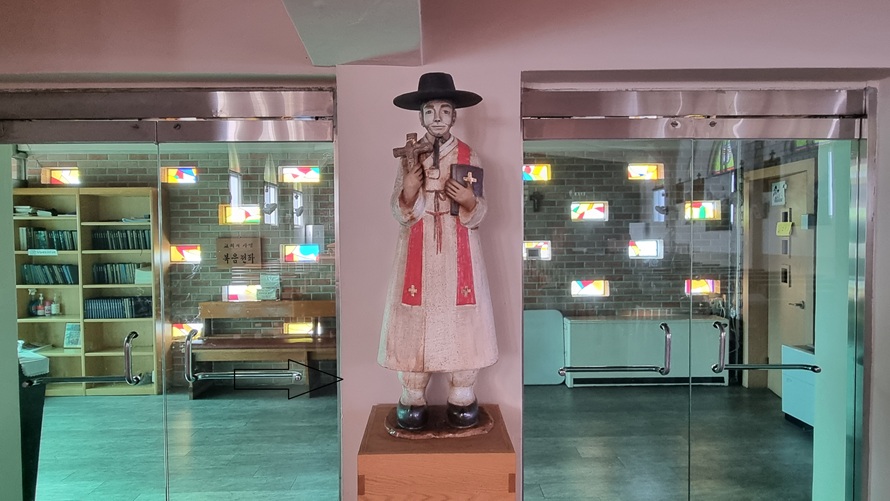 경주 성건성당 주보성인 성 김대건 안드레아