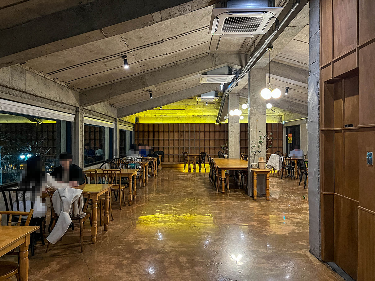 대구 베르겐 에스프레소 바 2층