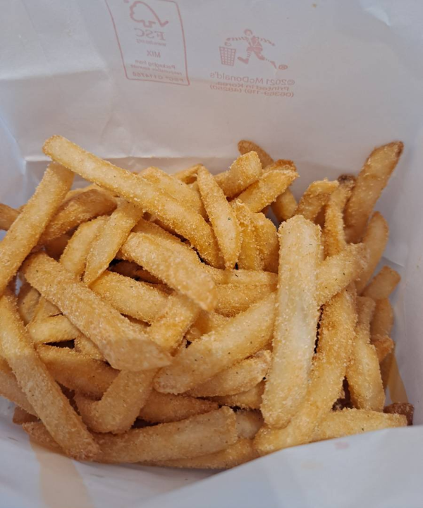 골고루 잘 섞인 양념감자