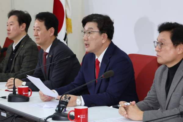 권성동 국회의원 대통령 후보 교체 논란