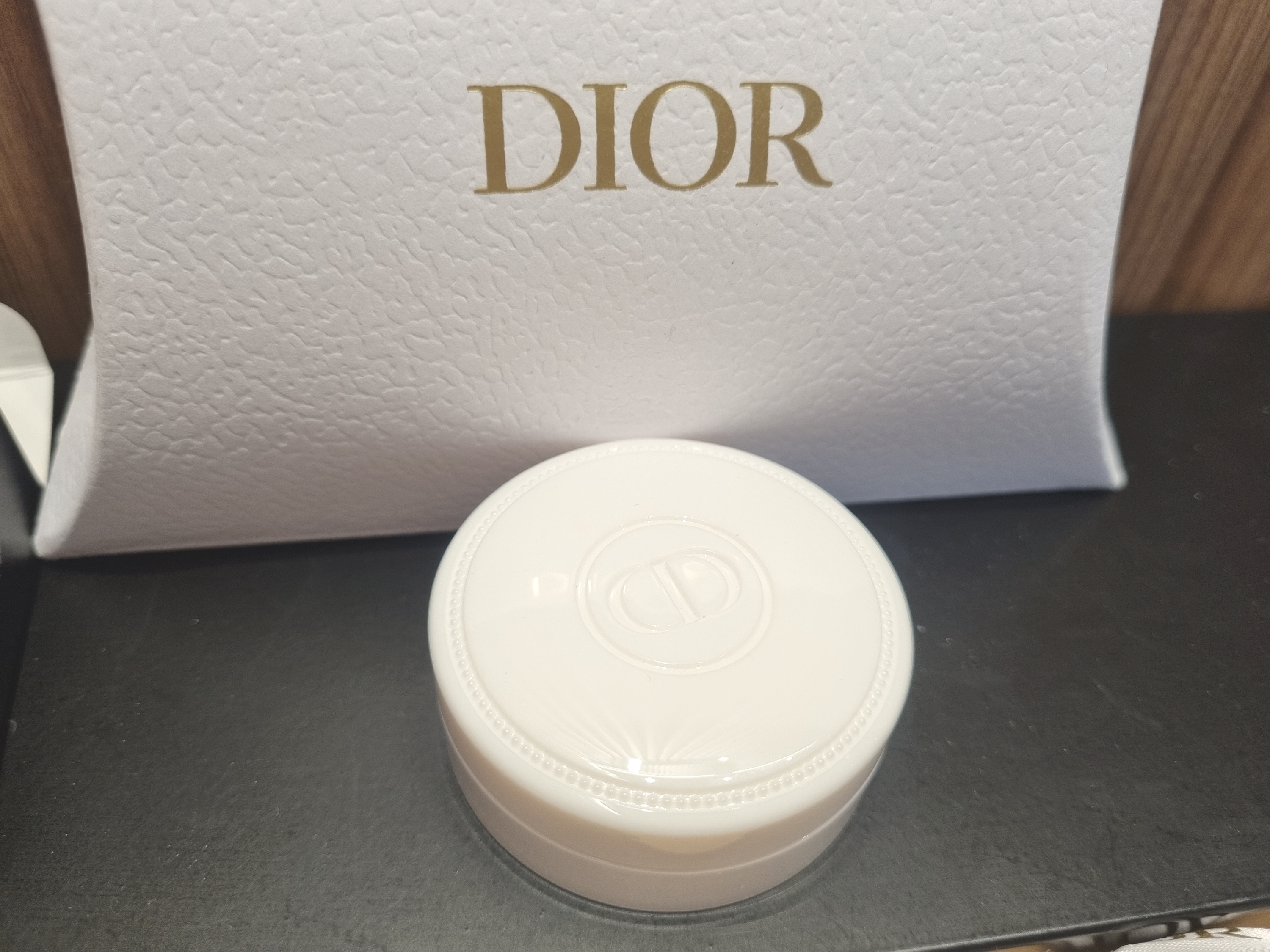 디올 크렘 아프리콧