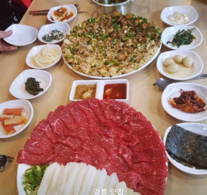 엄지네포장마차-꼬막비빔밥-육사시미-사진