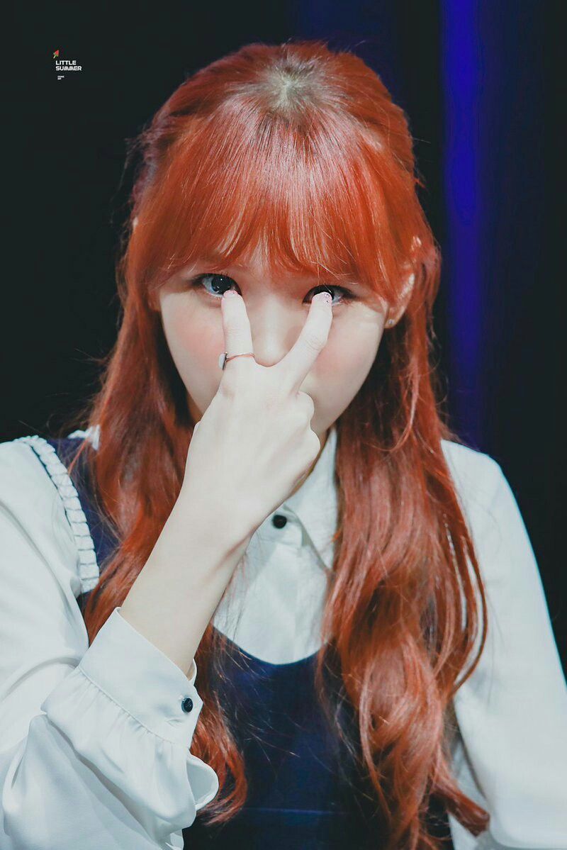 김채원 사진 모음 김채원 사진 모음