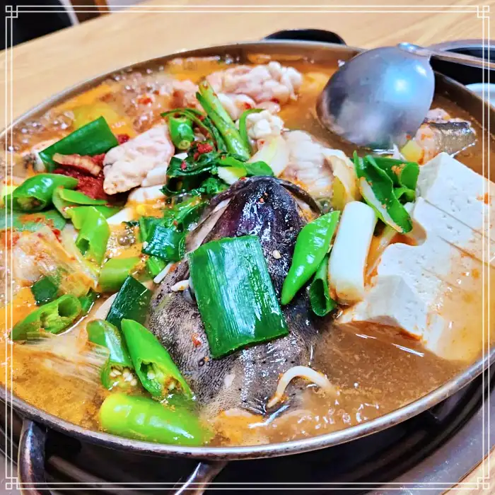 인천 도화동 맛집 42년 전통 노포 국내산 생대구탕