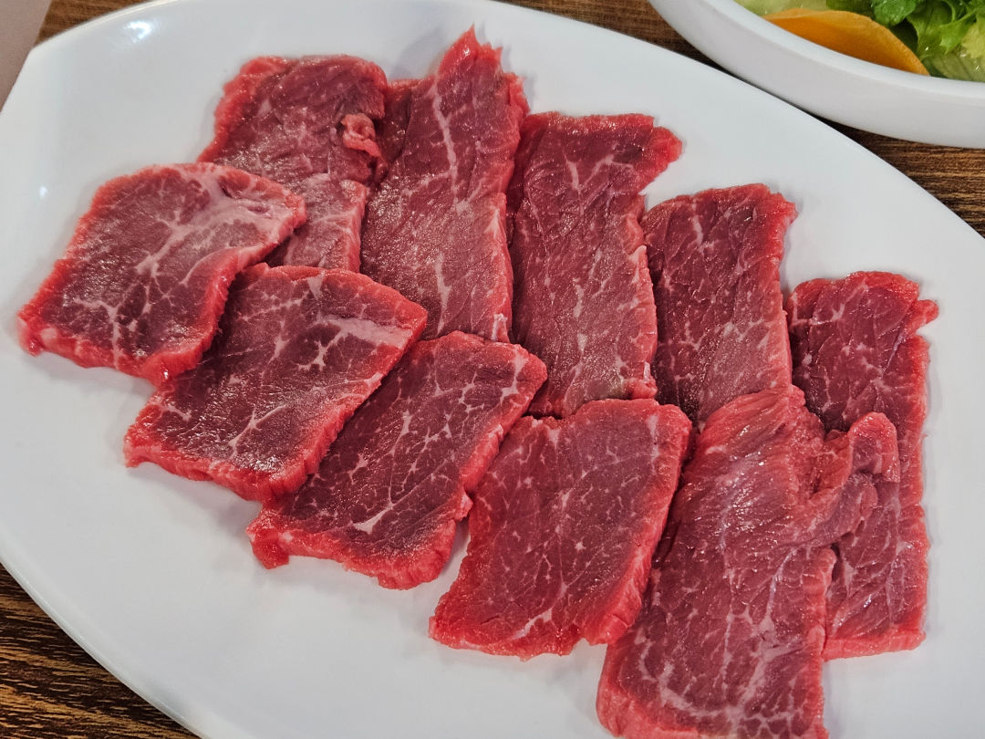 팔육정육식당 사시미