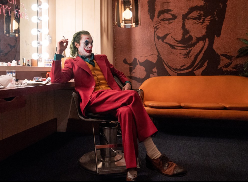 조커 영화 호아킨 피닉스 이미지