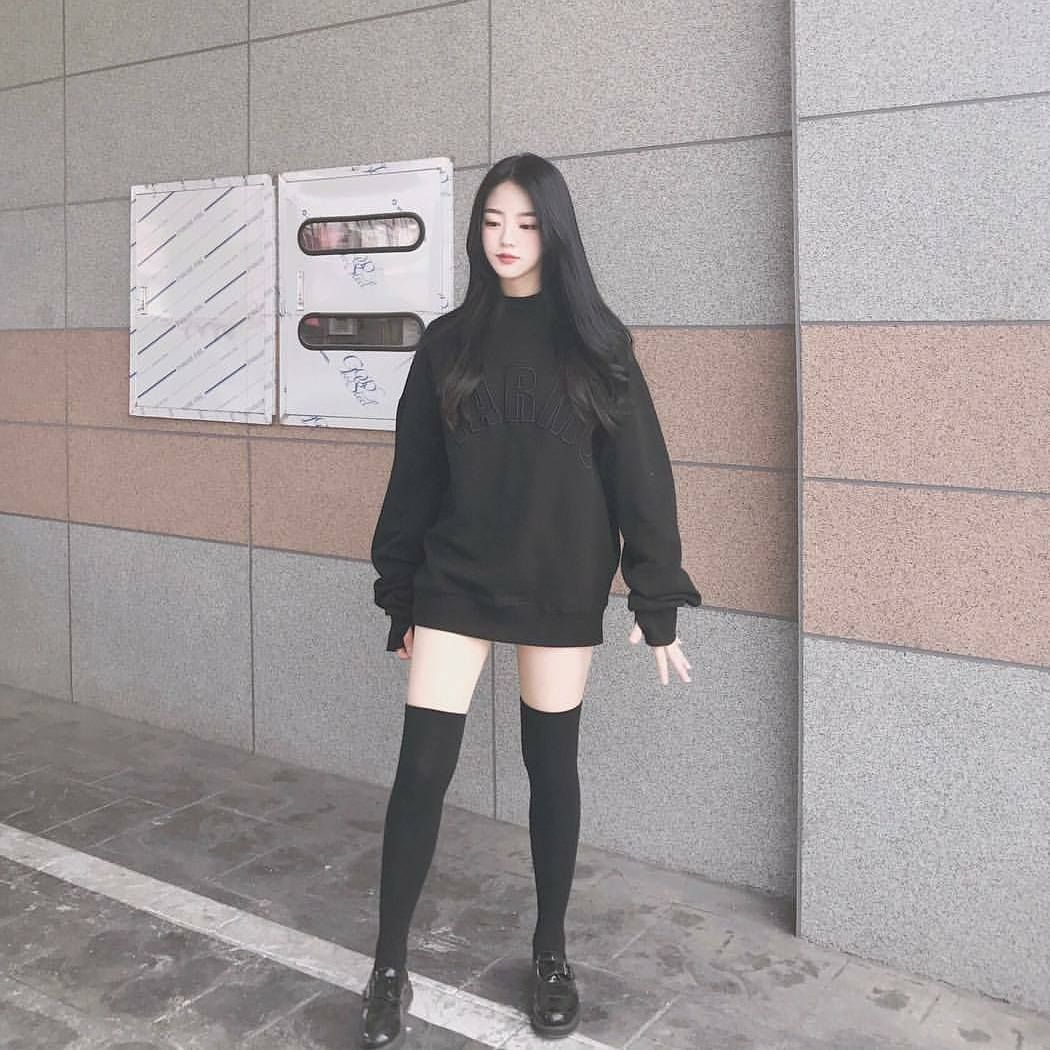 여성스러우면서도 귀여운 여자패션